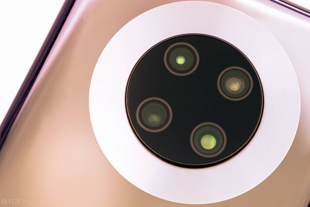 功能性能满足的前提下,为什么不花更少的钱买手机?答案来自人性