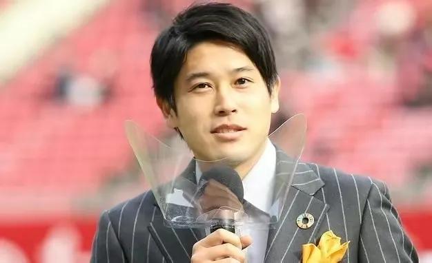 内田笃人左后卫,前日本国脚内田笃人宣布退役