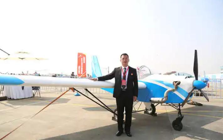 大学生自制飞机起飞,大学生自制轻型飞机