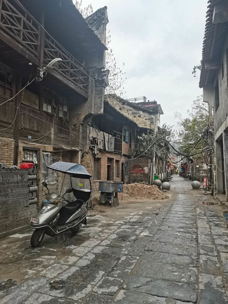 新化向东街花灯,新化向东街米粉