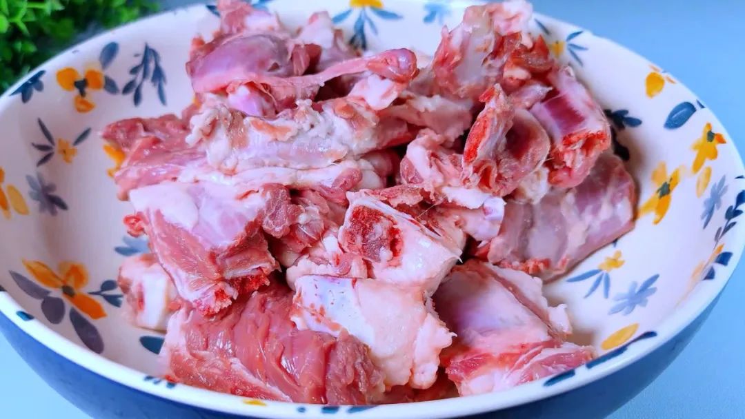 羊排能祛湿气吗,夏天吃羊排祛湿吗