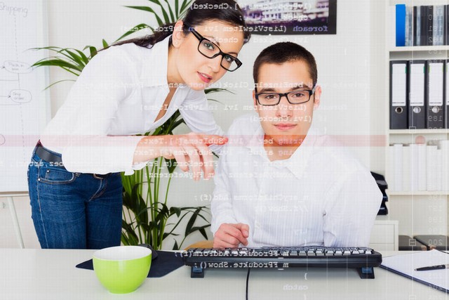 大学赚钱的十大专业,毕业后最赚钱的大学十大专业