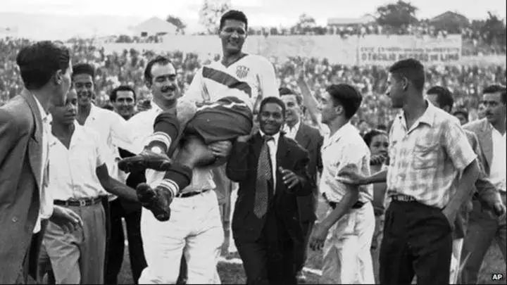 世界杯足球幕后故事,足球世界杯的由来