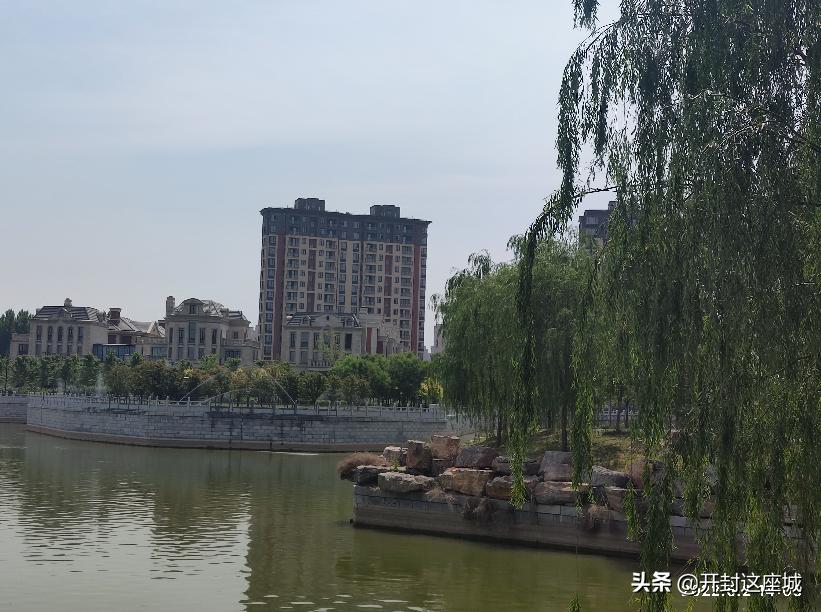 橄榄城八期和橄榄公馆该怎么选,7900和7800区别