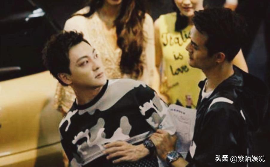 欢乐颂曲筱绡跟安迪说魏渭和包总,姚滨告诉曲筱绡安迪是精英