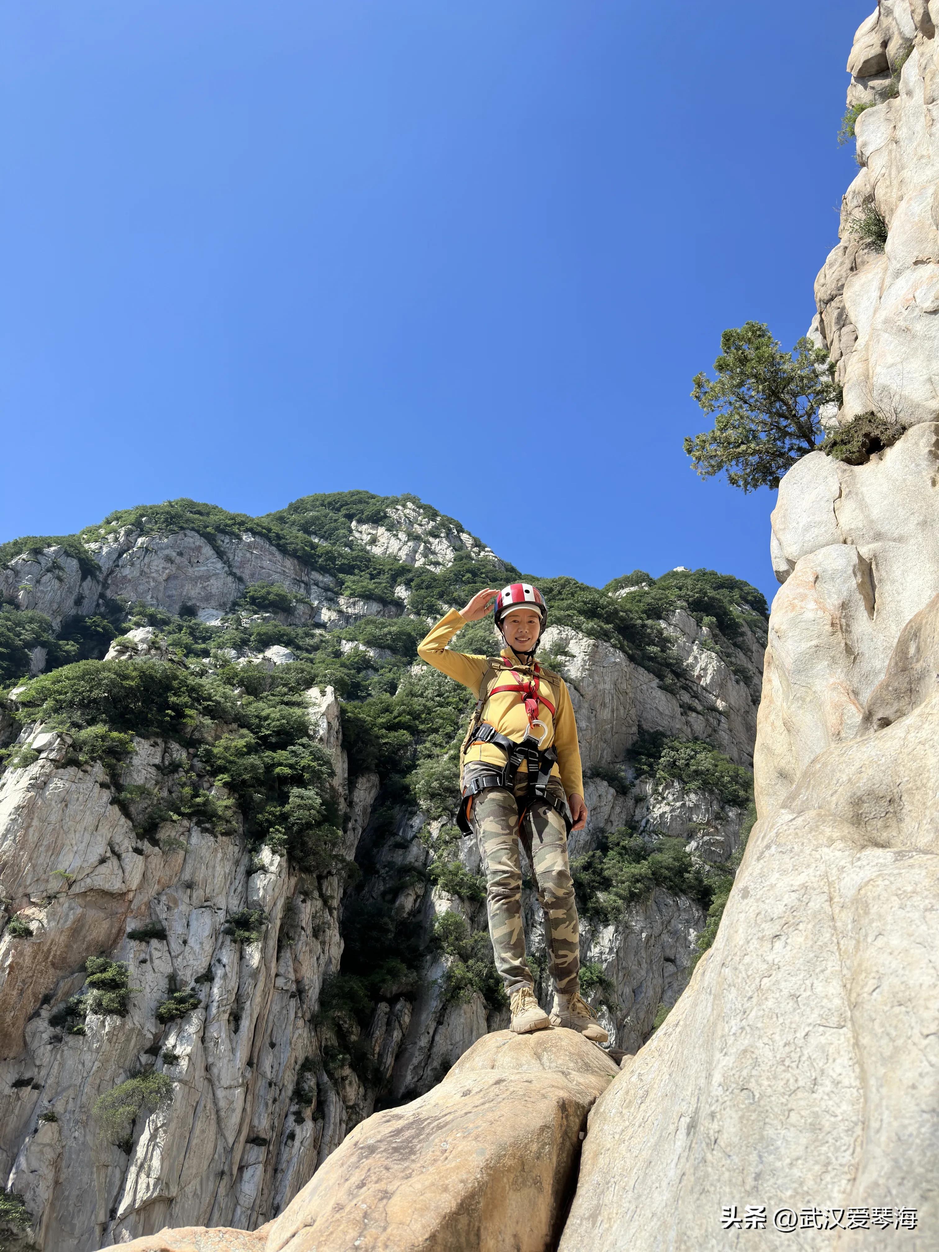 嵩山鱼道鱼脊线全景,嵩山虎头崖攀爬