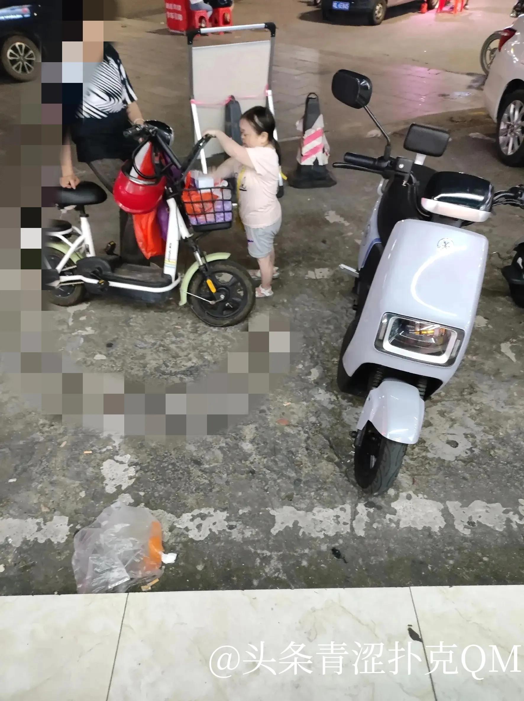 袖珍人的故事视频,袖珍人的故事有哪些