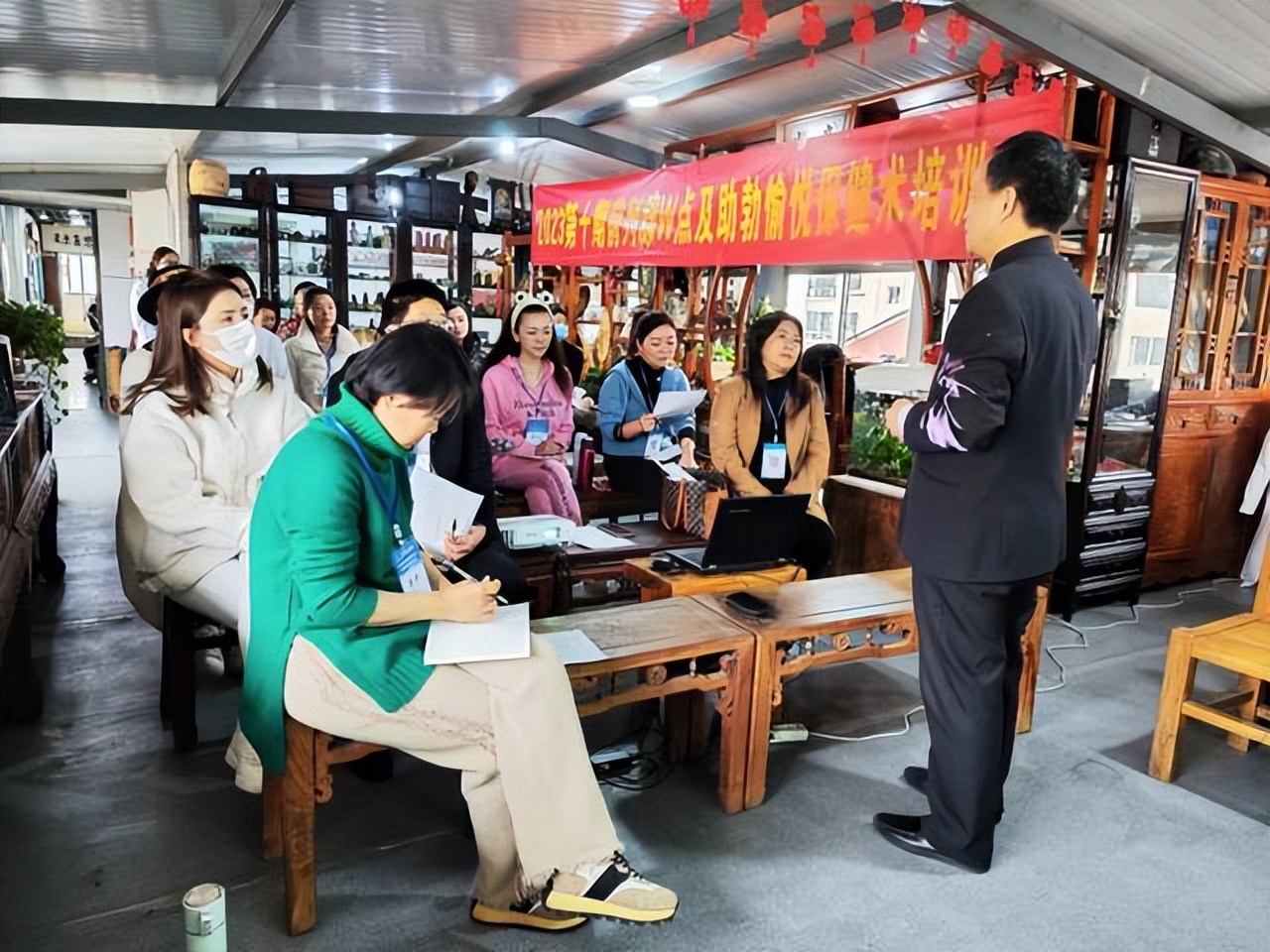 国家级非遗蜡染技术传承人王耀,王耀堂中国工艺美术大师