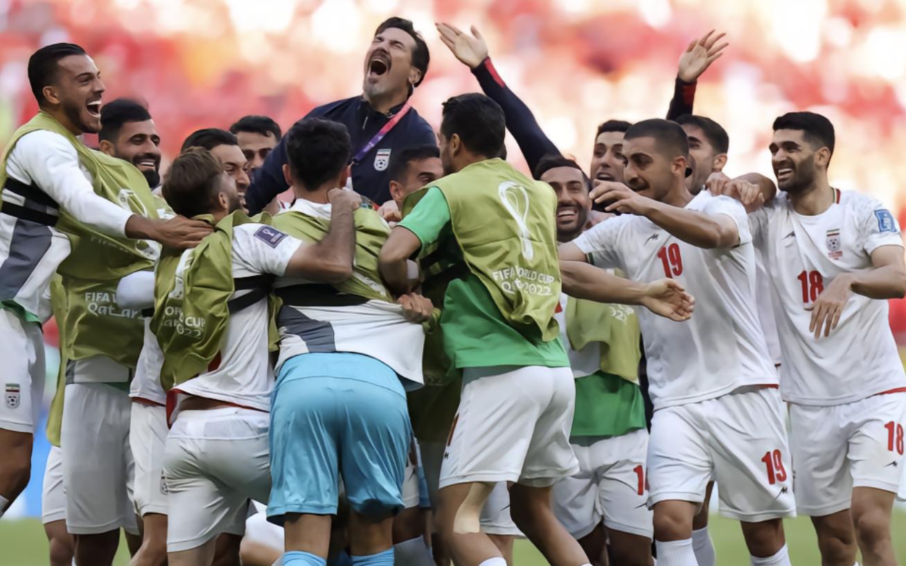 *药火**味浓烈！美国足协篡改伊朗*旗国**，后者申请将美国踢出世界杯