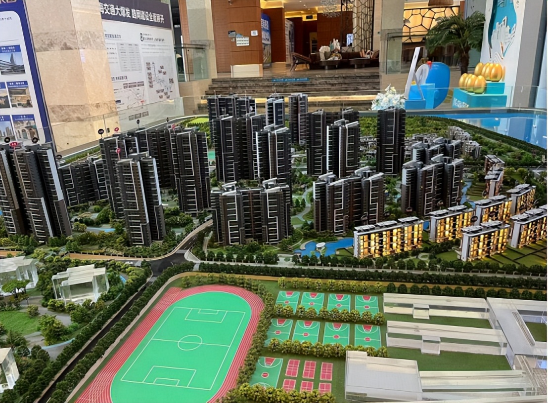 38℃，我在这里打车，没有一辆滴滴愿意来…