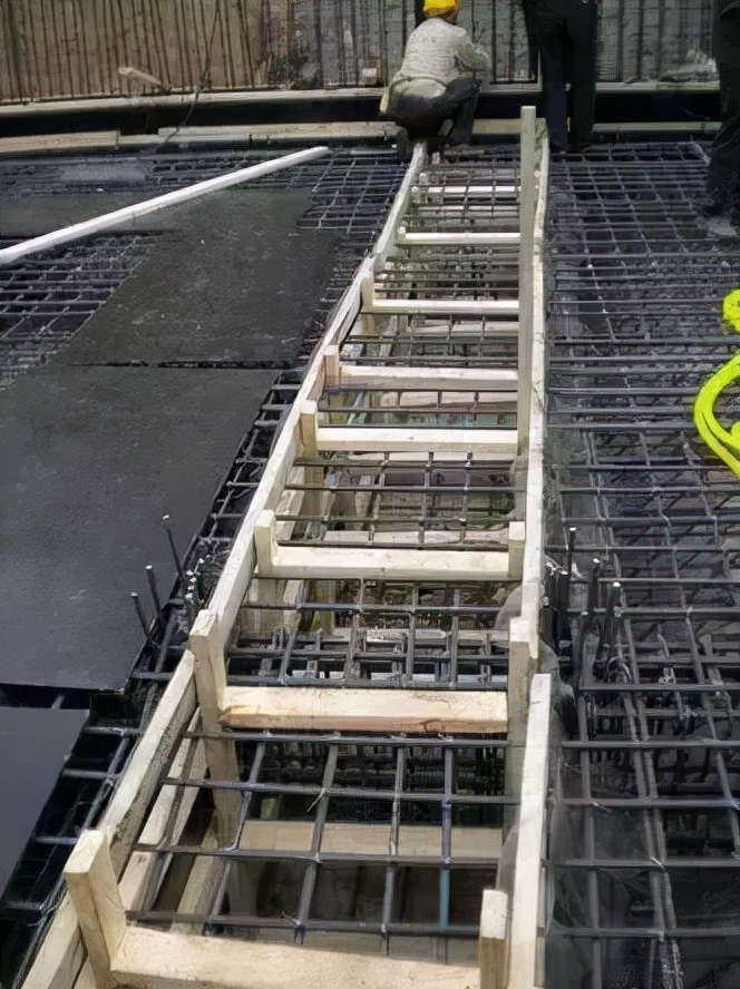 混凝土地坪裂缝修补,地下车库地坪混凝土怎么避免裂缝