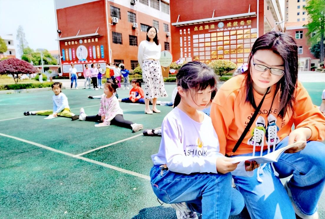 【荆楚教育巡礼】走进“全国温馨校园百强学校”武穴市花桥小学！