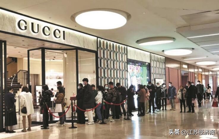 兔年开启，奢侈品市场春意浓浓