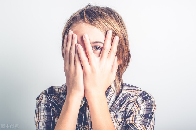 喜欢同班男生不敢表白怎么办,我很喜欢一个人但我却不想嫁给他