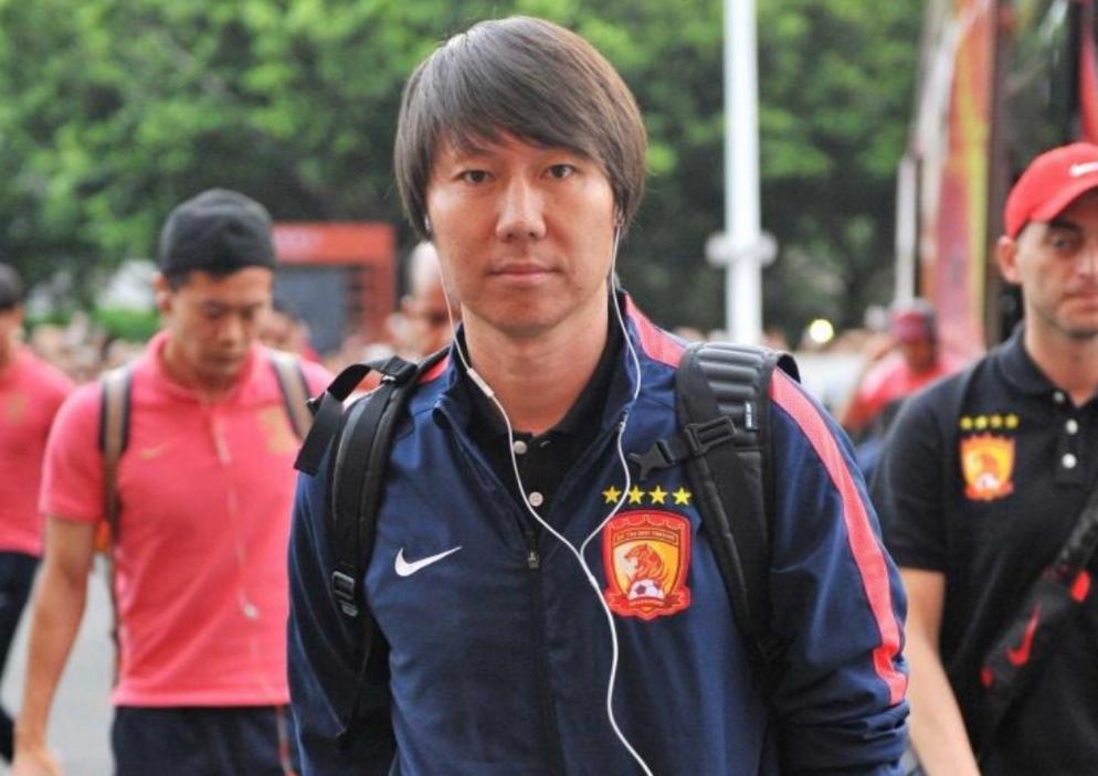 李铁两次冲超都靠假球,李铁靠假球带队冲超成功