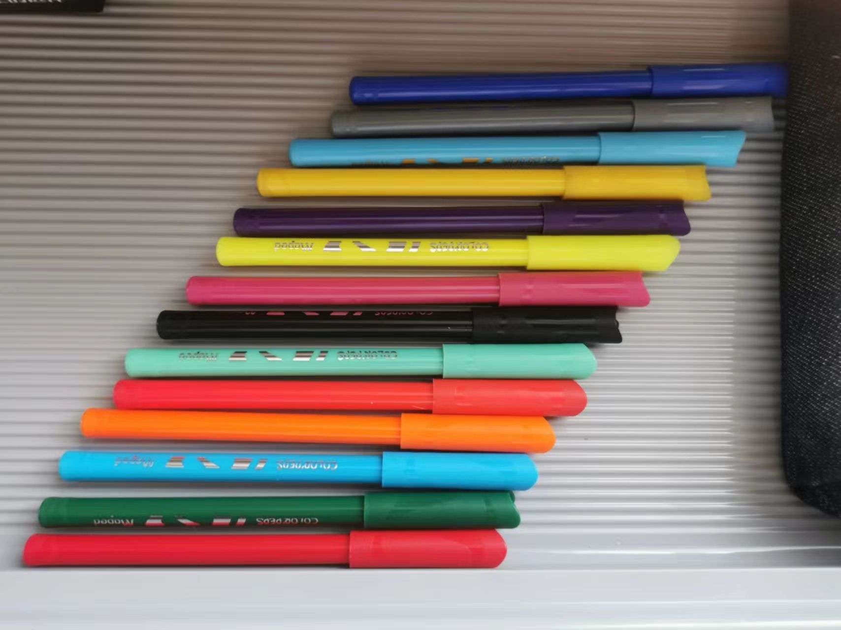 斯芬达小鹿桌配套阅读架,斯芬达小鹿桌儿童实木学习桌