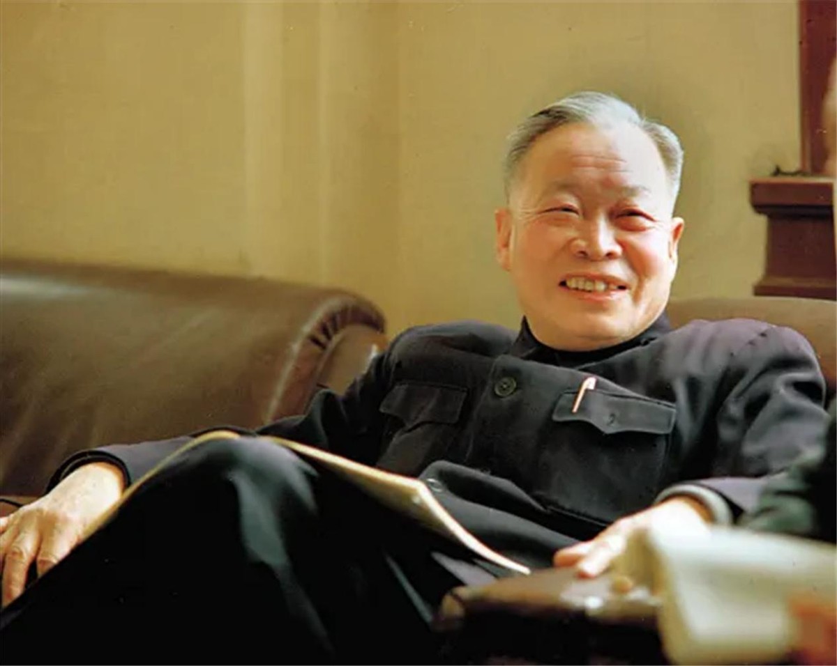 1954年,犹太人“好心”售卖核*器武**原料,引周总理警觉:查明真伪