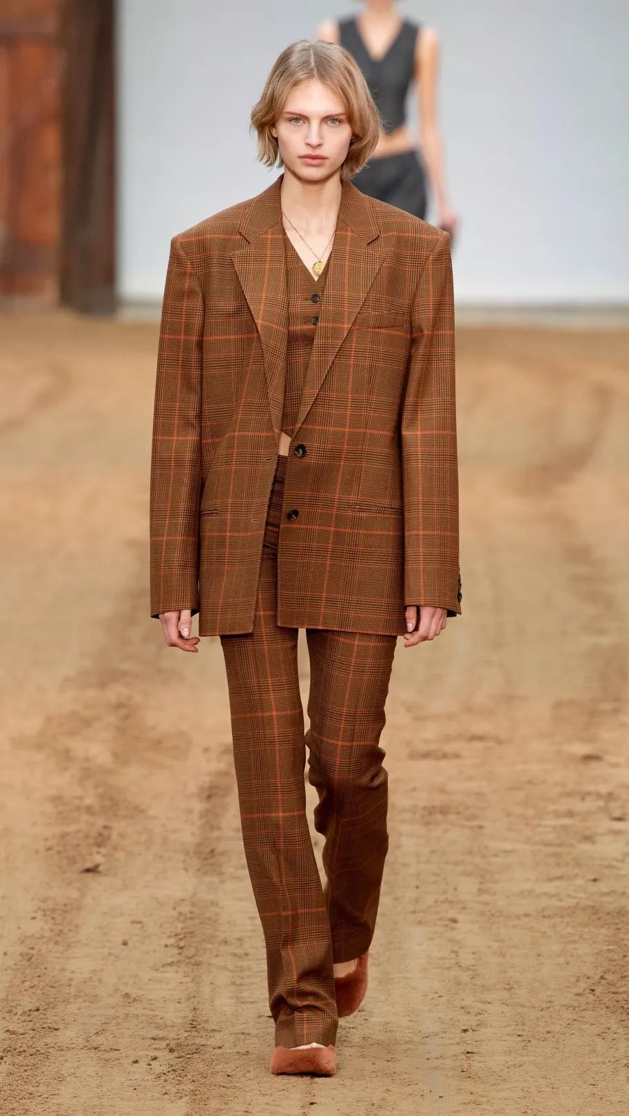 2023-2024秋冬流行趋势款式,2023秋冬流行趋势款式颜色