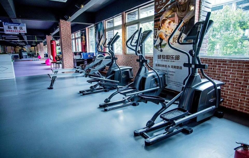 健身房器械健身完全指南,健身房器械正确的健身方法