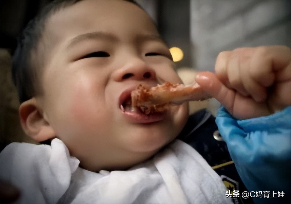 5岁男宝体重57斤正常吗,5岁男孩体重66斤