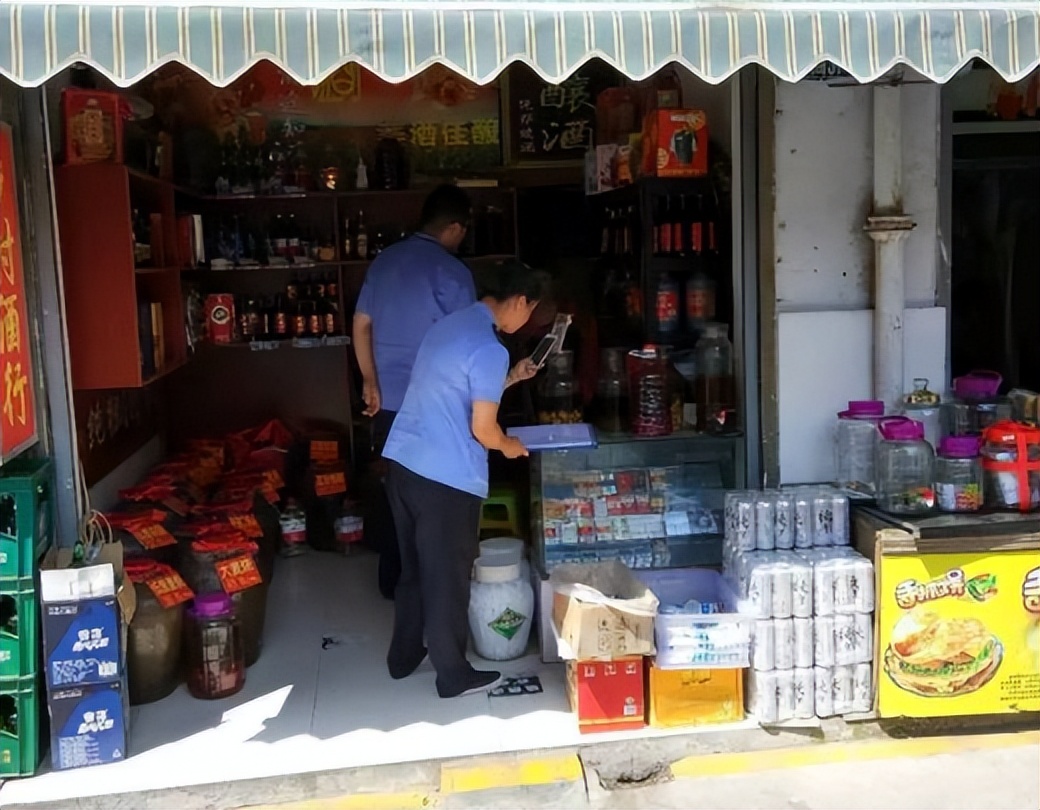 散装白酒纯粮酒为啥便宜,农村的散装白酒好卖吗多少钱