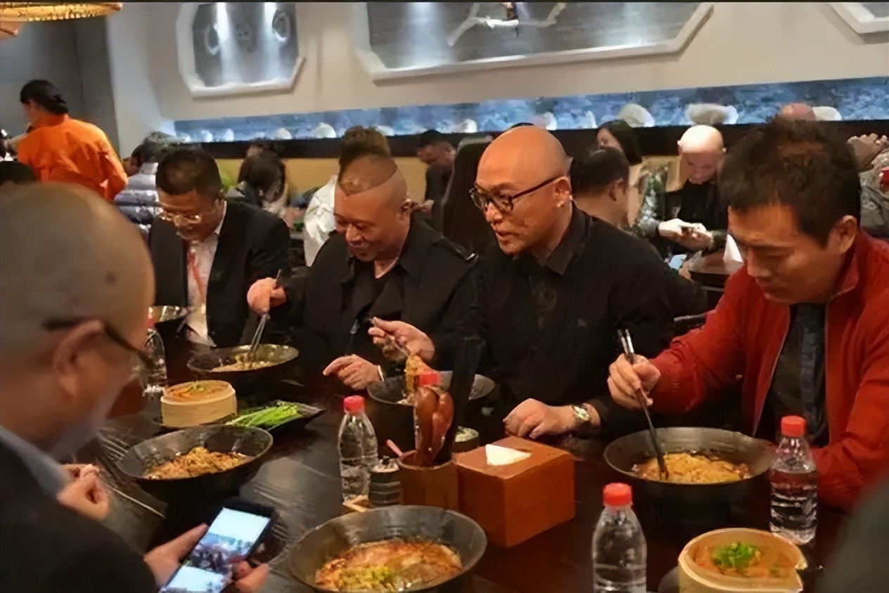 成本4块卖上千,成本4块卖4块怎么赚钱