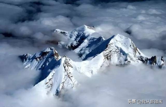 *疆新**天山，英雄的山脉
