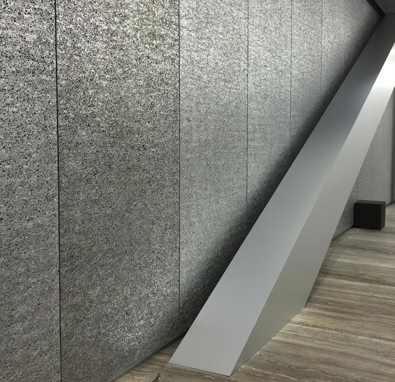 泡沫铝夜间效果图片,泡沫铝透光效果图