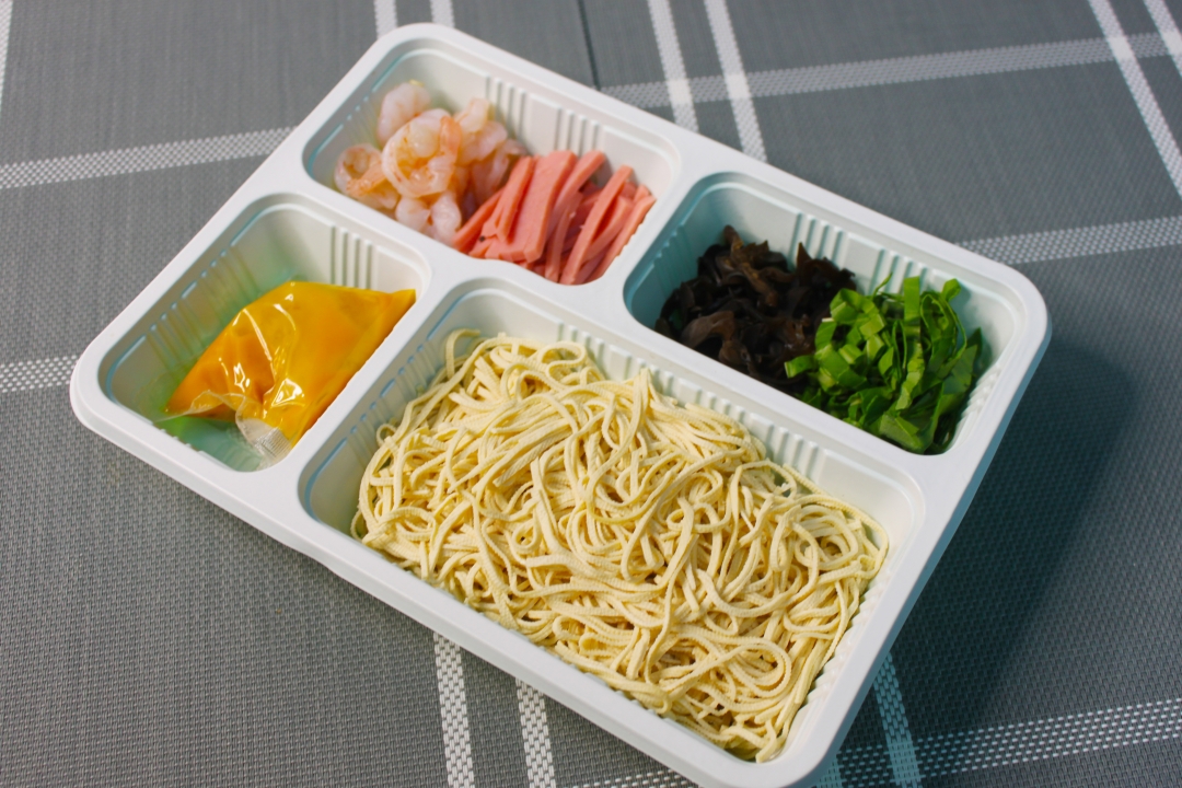 90后小伙辞职卖菜2个月赚18.5万，3个人加工生鲜半成品，忙不过来