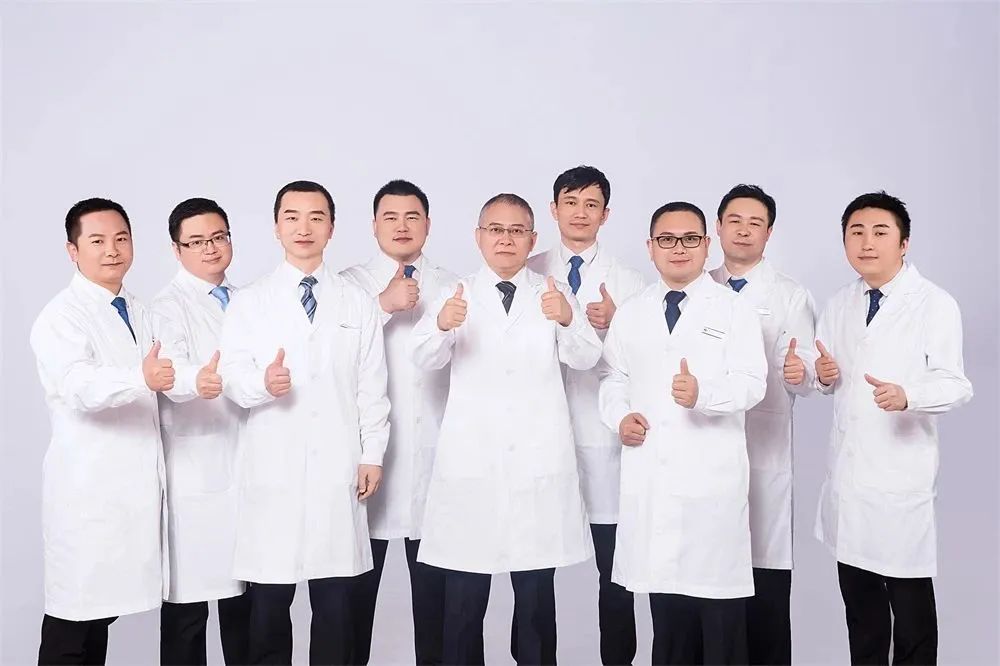 关节不听使唤僵硬怎么回事,关节不舒服老是不自觉使劲