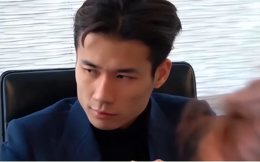 雇*火军**商当保镖，单笔订单上亿！广东小伙出国买口罩，只为赚钱？