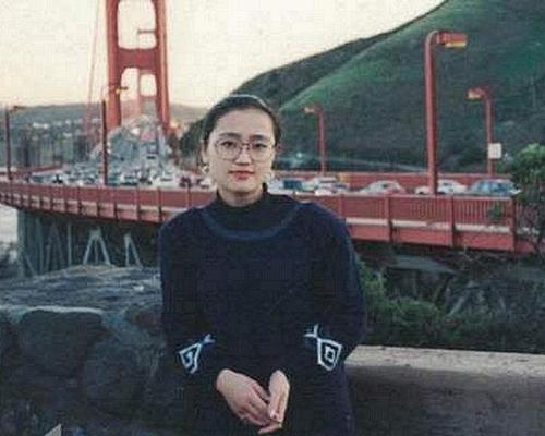 80年代首富牟其中,传奇富商牟其中