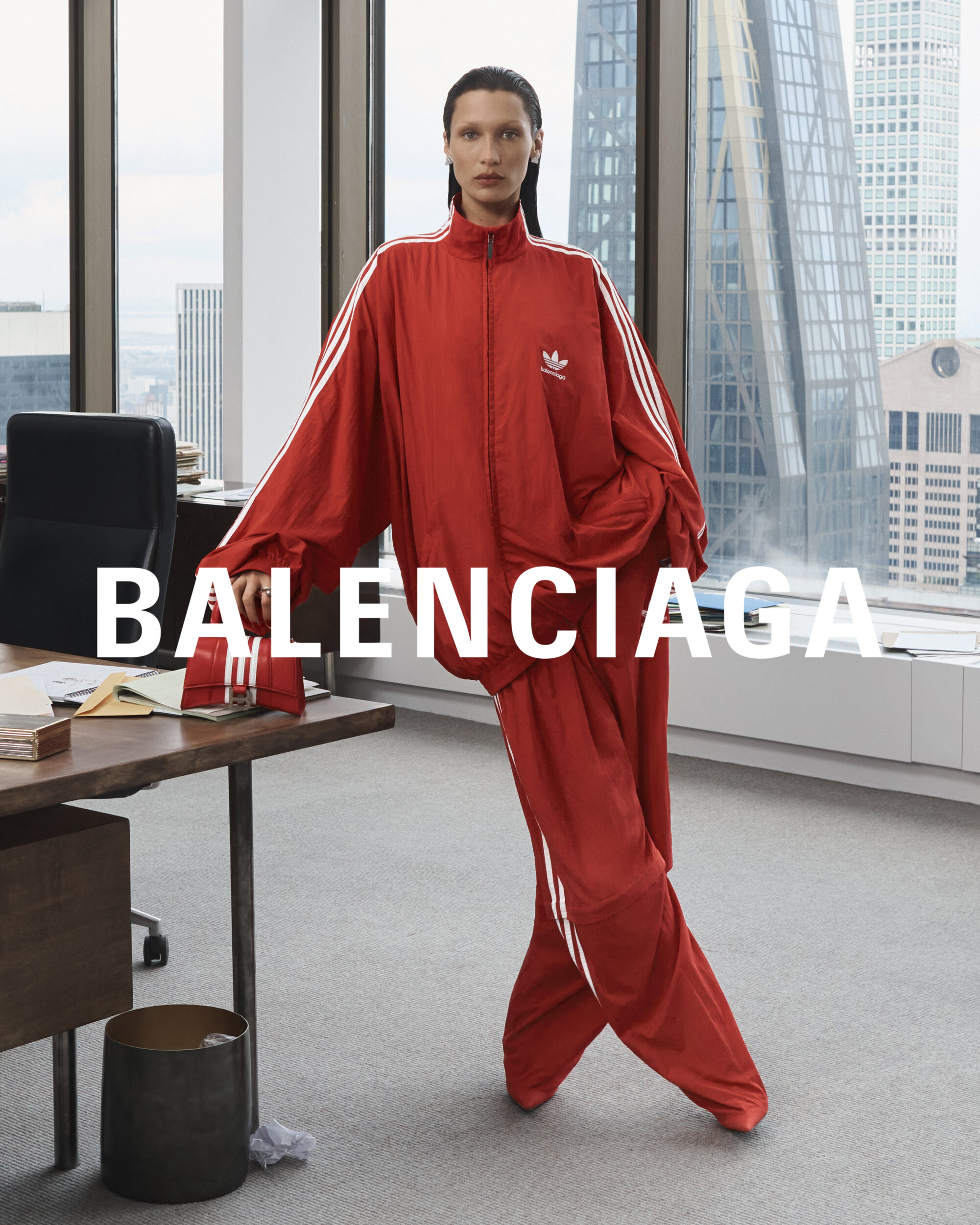 balenciaga联名adidas织带牛仔外套,balenciagaadidas发布会