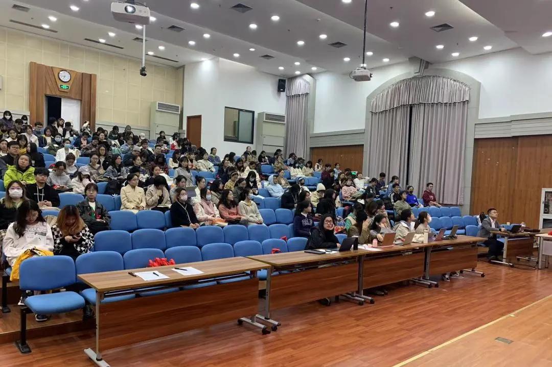 策马和骑马一样吗,策马和纵马区别