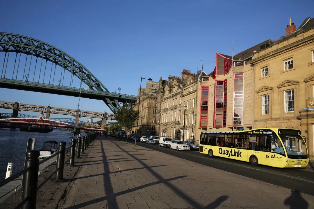 周周说名校｜憨豆先生的母校！纽卡斯尔大学或许被你低估了