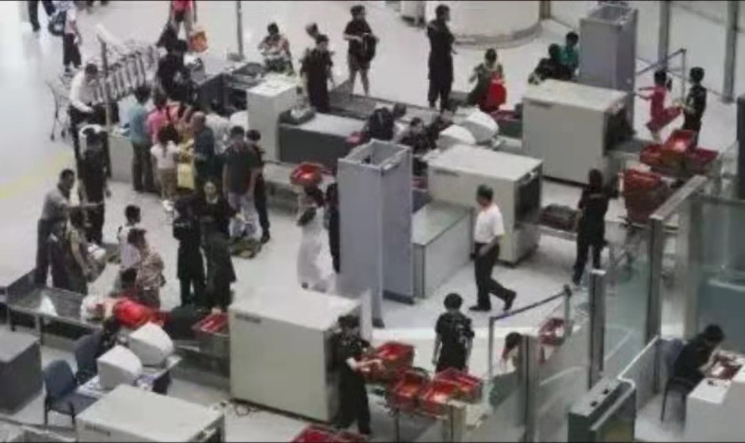 2002年大连5.7空难事件照片,大连五七空难死亡人数