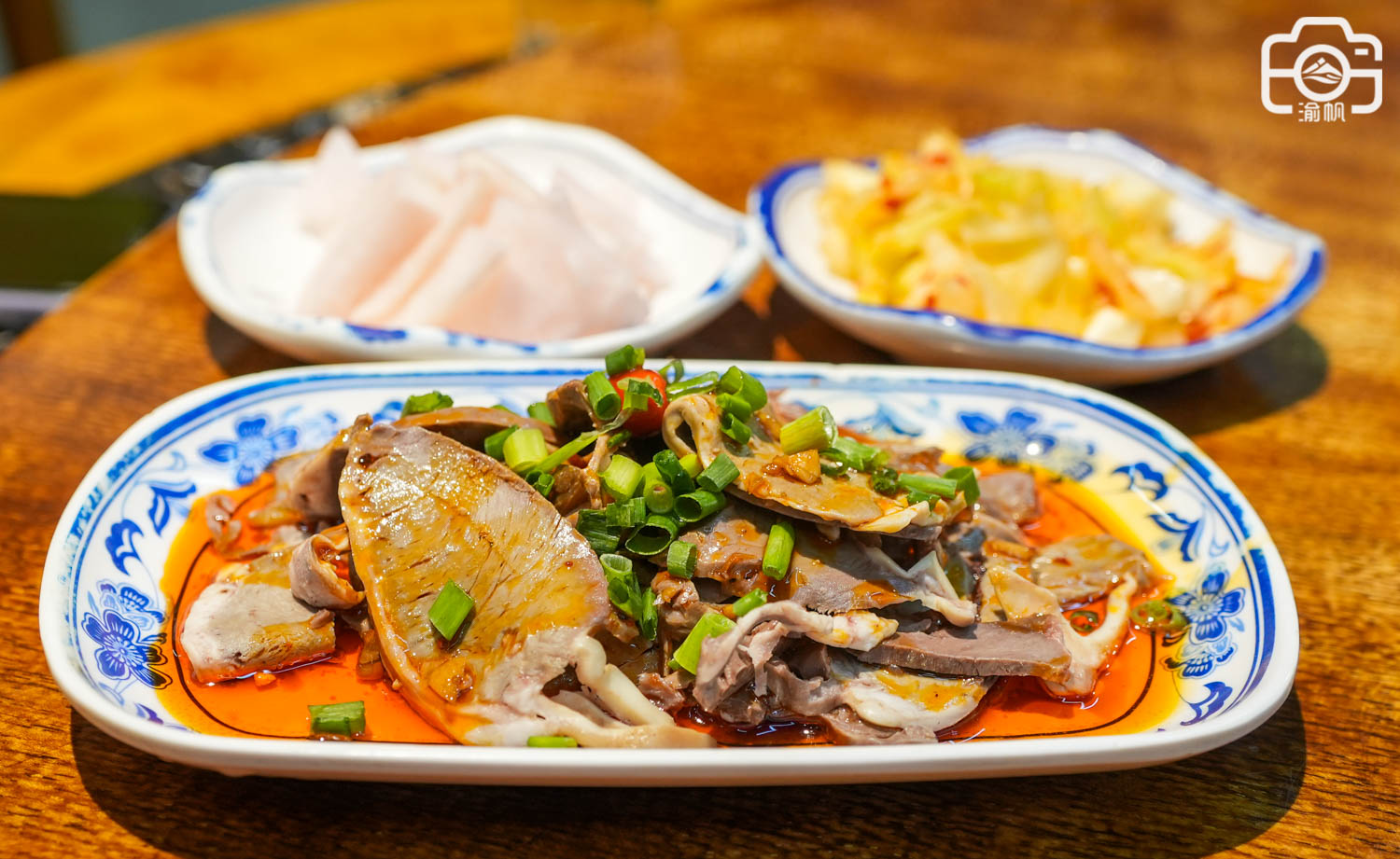 土家族的吊锅大餐，30几道菜随便吃、无限续，人均竟然只要30元