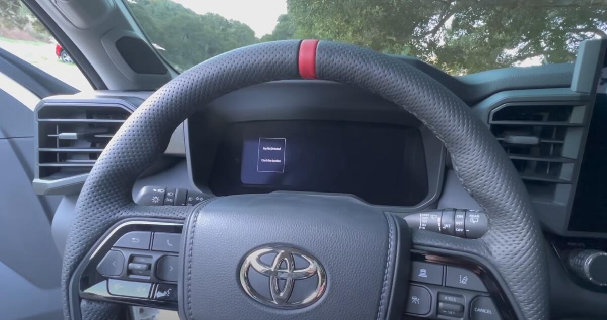 红杉trdpro和坦途trdpro越野对比,坦途trdpro和红杉trdpro是同平台吗