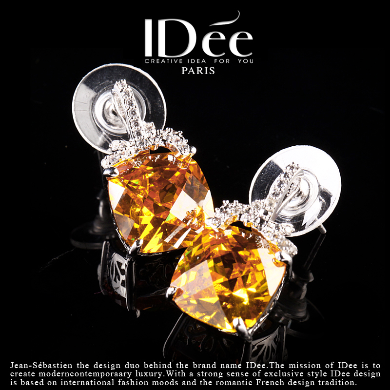 新款耳钉耳饰轻奢小众高级感,超闪耳钉轻奢小众高级感