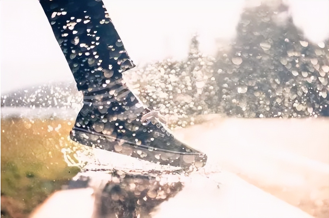 毕业两年被裁3次，去哪上班哪倒闭：克妻克夫算个球，我克公司