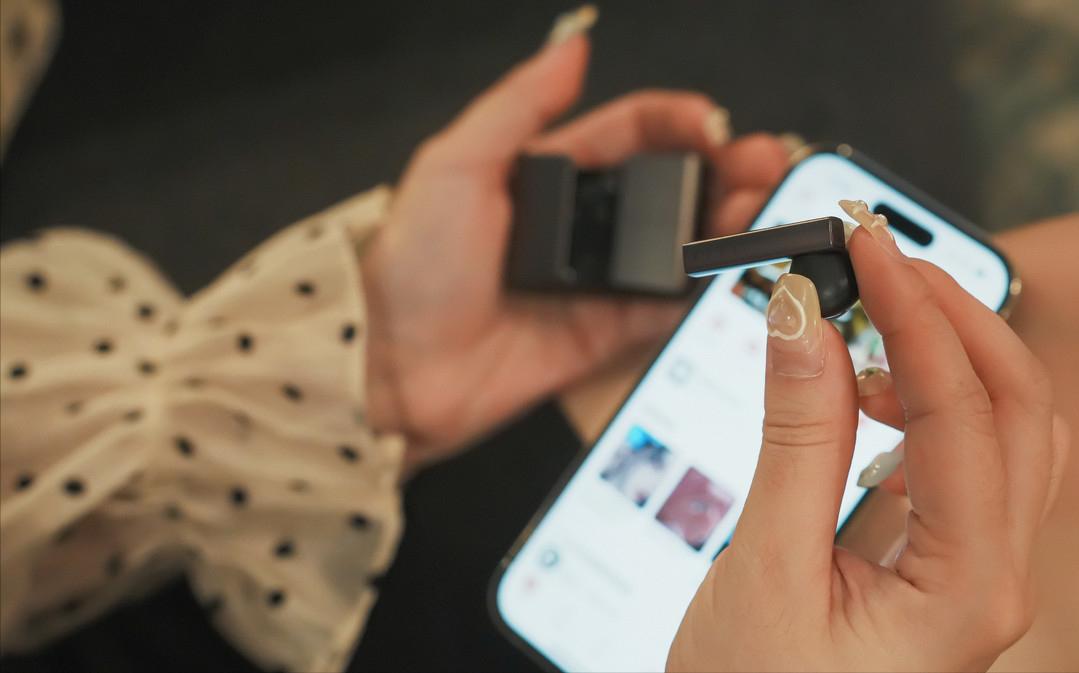 用了三个月工资买了苹果14pro,用了iphone14pro后再看xr