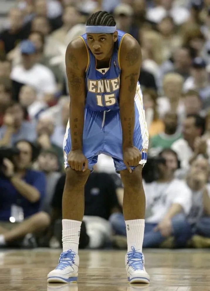 甜瓜安东尼签名鞋,安东尼生涯最高分穿的球鞋