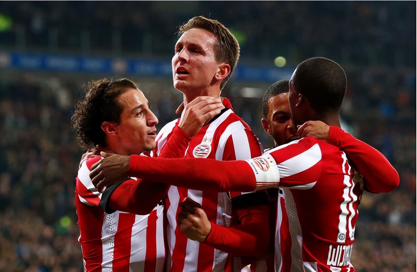 欧冠资格赛：流浪者VS埃因霍温，究竟鹿死谁手？