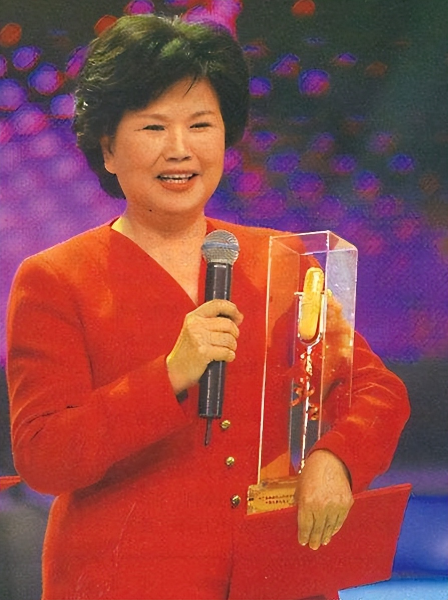 邢质斌和罗京的新闻,邢质斌为何离开央视