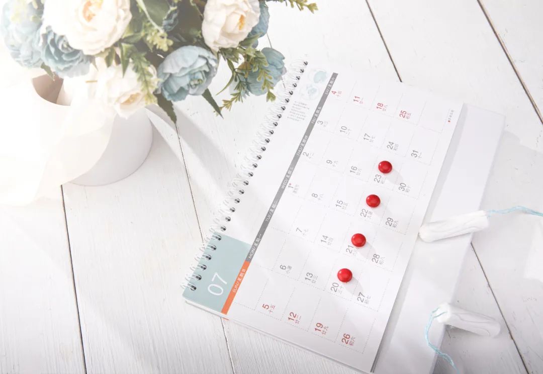 月经的血有臭味是咋回事,月经血一股臭味是怎么回事