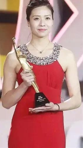 盘点嫁到香港的运动员，个个美艳动人，都生了几个小孩