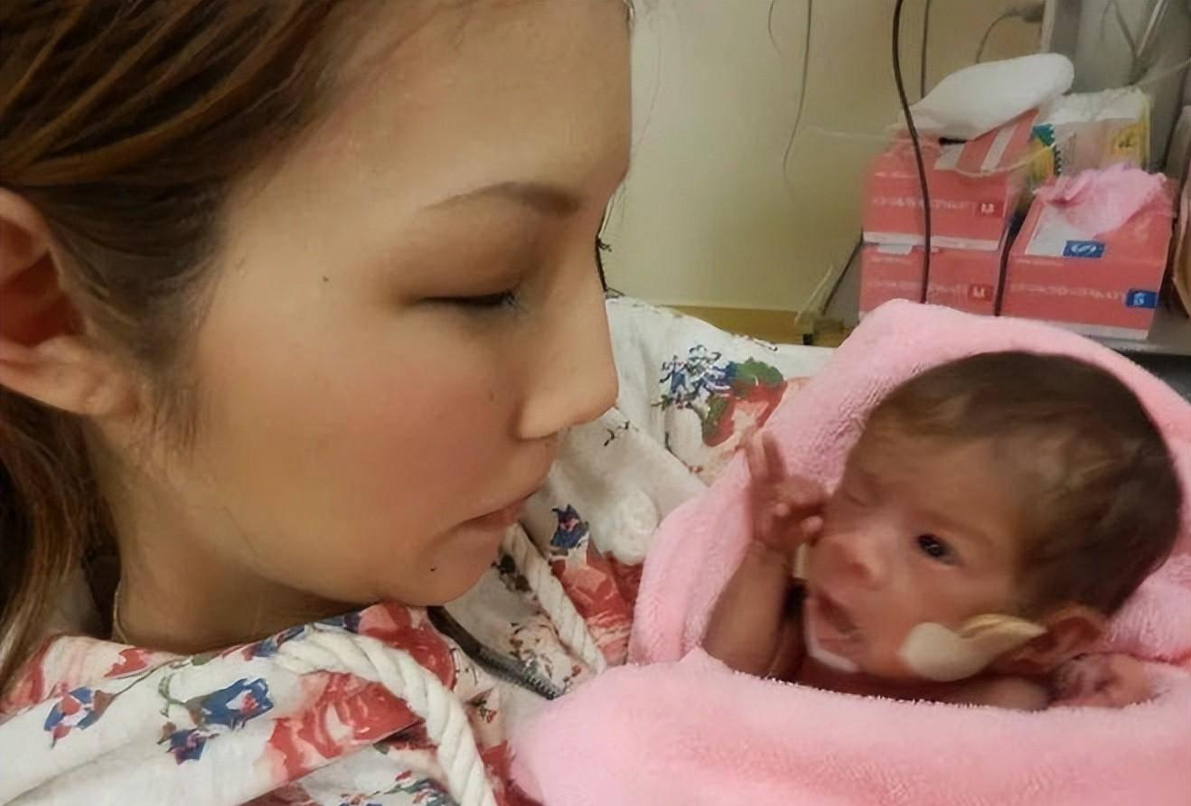 她，从18岁冠军沦为应召女郎，日本民众心碎感叹：亲爹害了女儿!