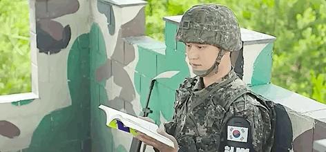 浣嗗嚒鏈夊潡鑵硅倢閮芥槸绗戝嚭鏉ョ殑,姣忎竴甯ч兘绗戝嚭鑵硅倢