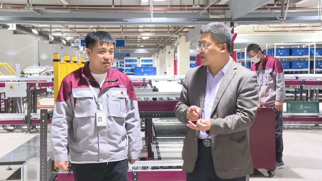 撸起袖子加油干风雨无阻的向前行,撸起袖子加油干风雨无阻向前行图