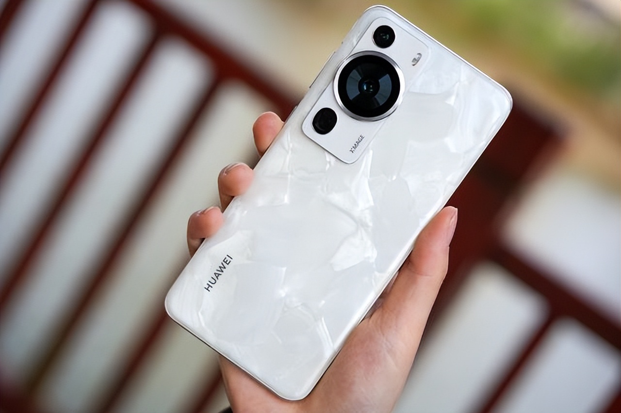 2023年下半年各大旗舰手机优缺点,2023年旗舰手机大比拼哪家最强